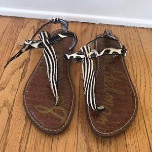 Lightly worn sam Edelman sandals!